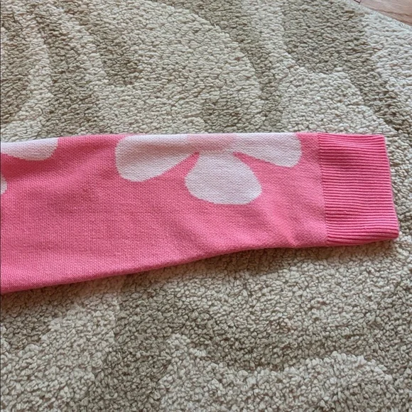 Lilly Pulitzer Sweater - Picture 8 of 14